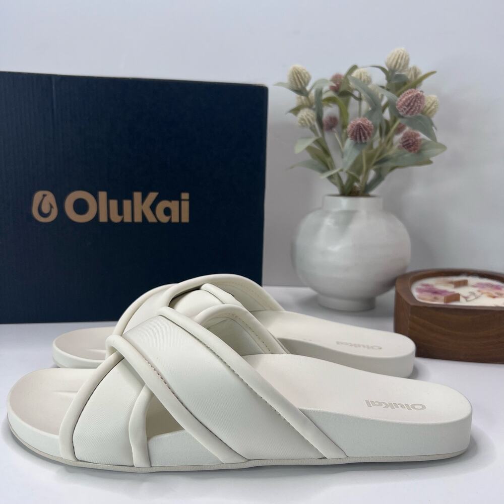 Olukai Ani Puffy Slide Comfort Sandal White Sand 20536-YSYS Women 11 Tried On